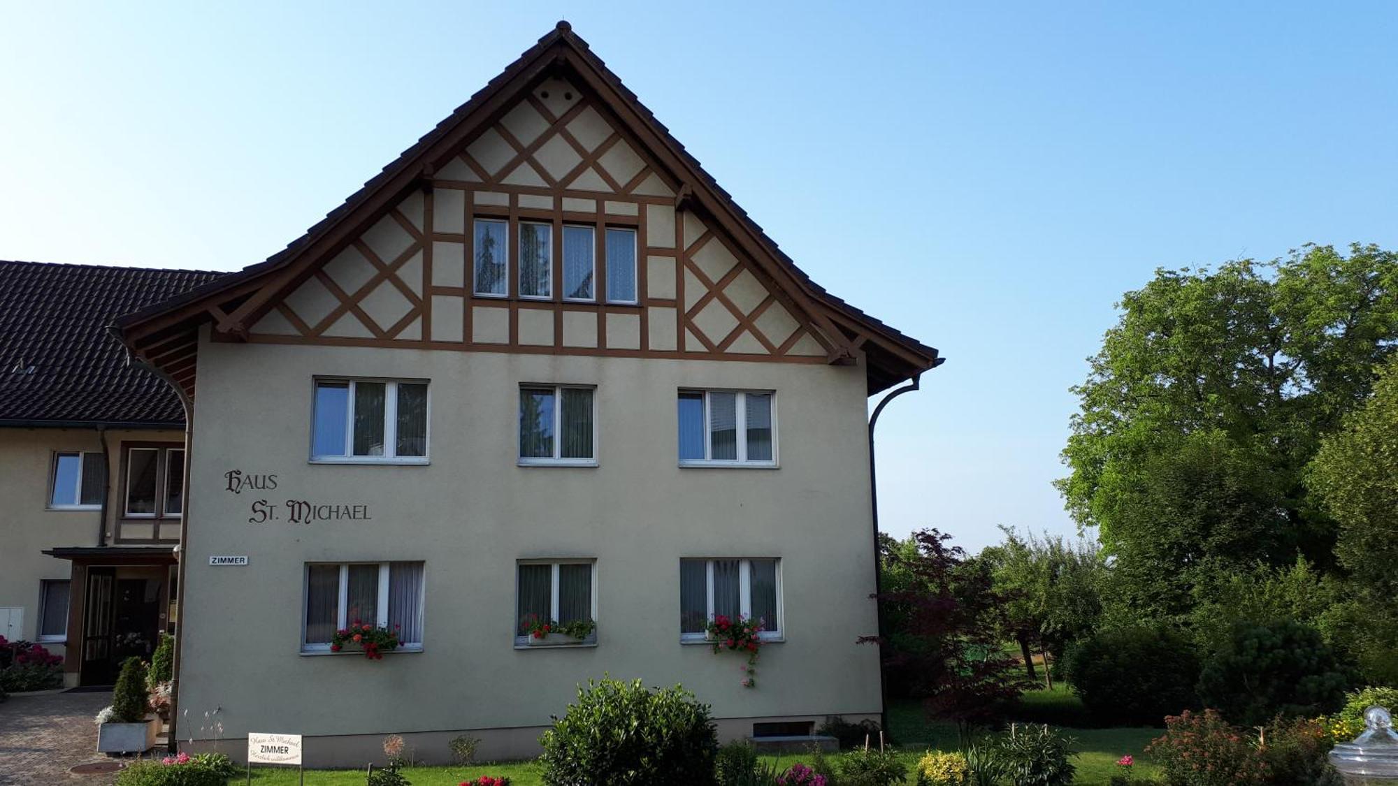 Hotel Haus St.Michael Dozwil Exteriér fotografie
